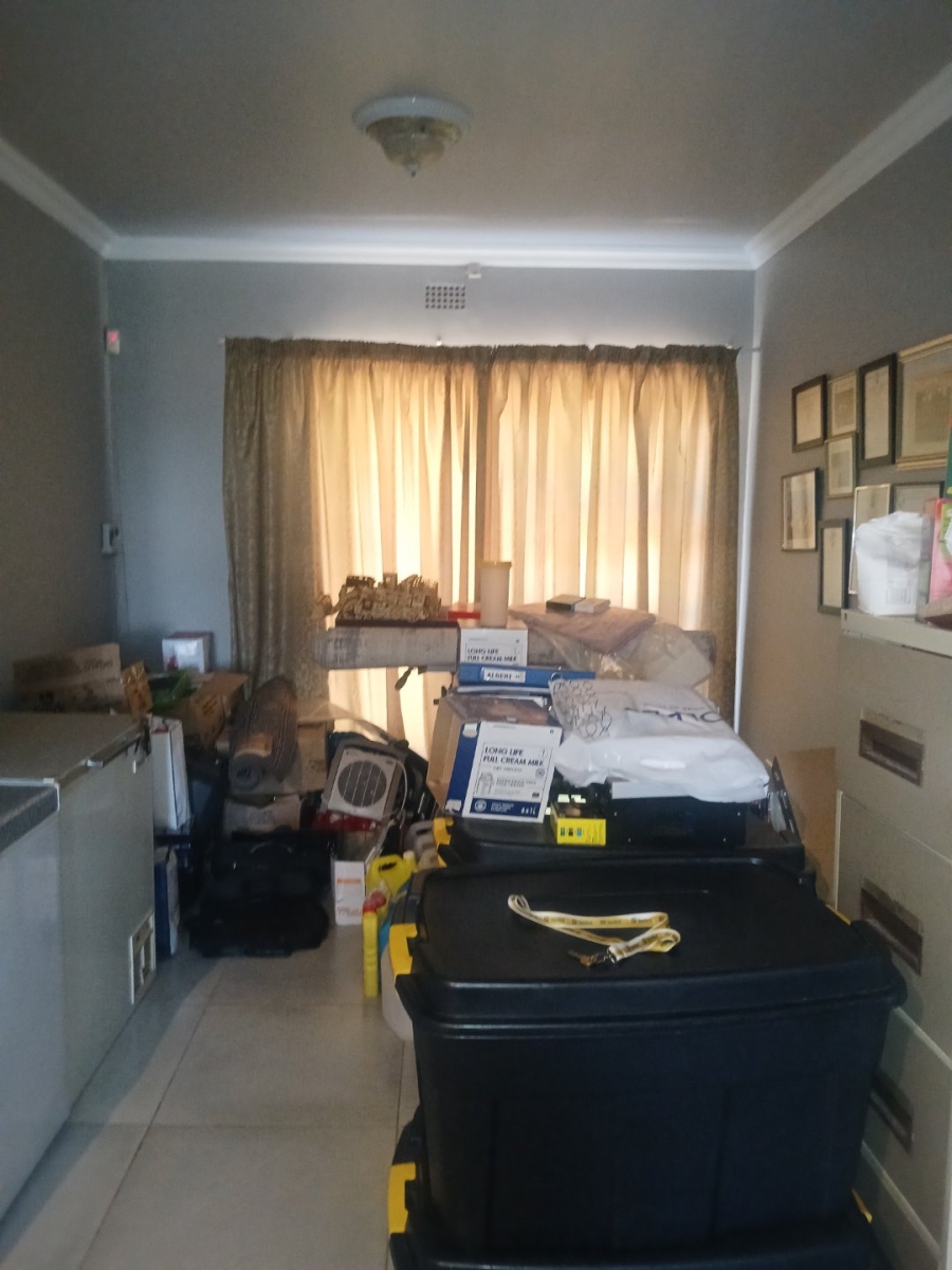 4 Bedroom Property for Sale in El Toro Park Northern Cape